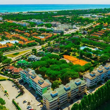 Apartamento In A Complex With 3 Swimming Pools Bibione