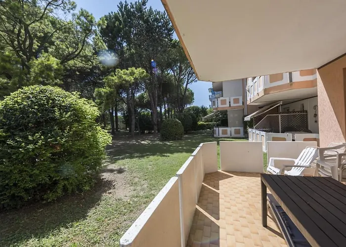 In A Complex With 3 Swimming Pools *